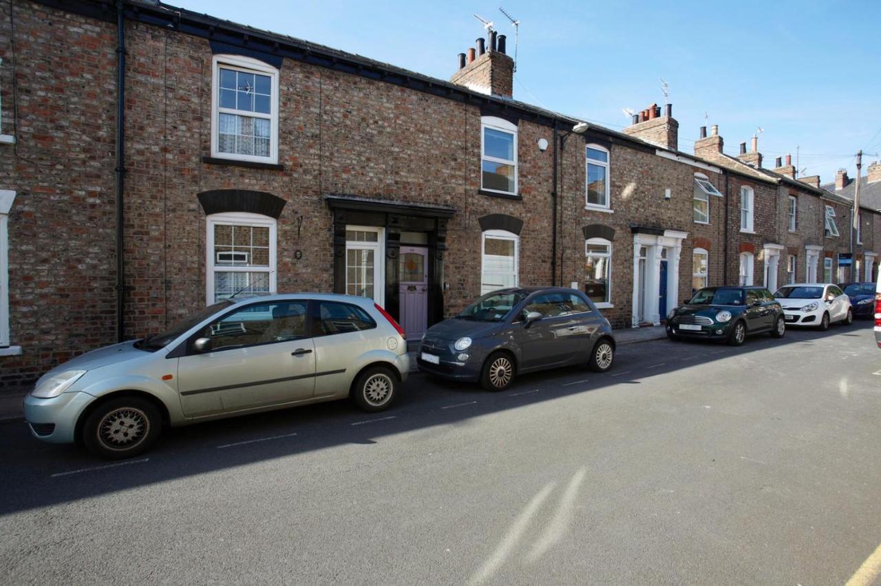 Stay In The Heart Of York At The Hampden - Free Parking - York Holiday Home Экстерьер фото