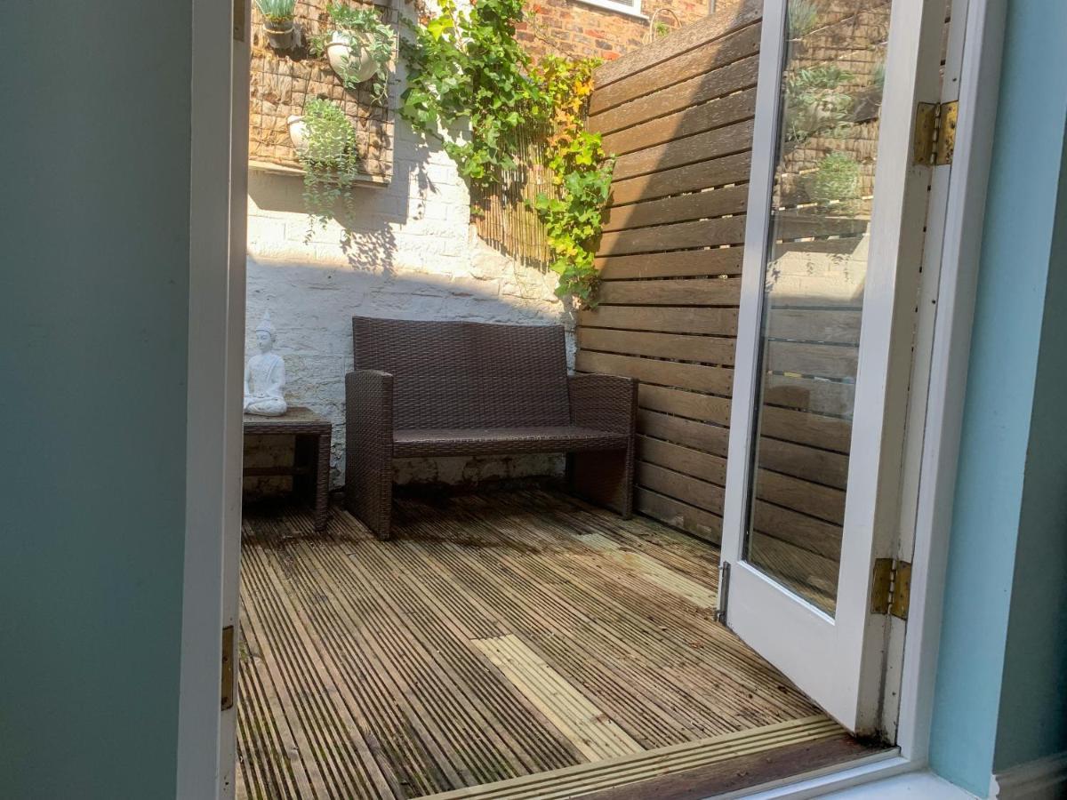 Stay In The Heart Of York At The Hampden - Free Parking - York Holiday Home Экстерьер фото