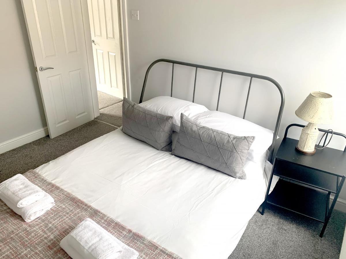 Stay In The Heart Of York At The Hampden - Free Parking - York Holiday Home Экстерьер фото