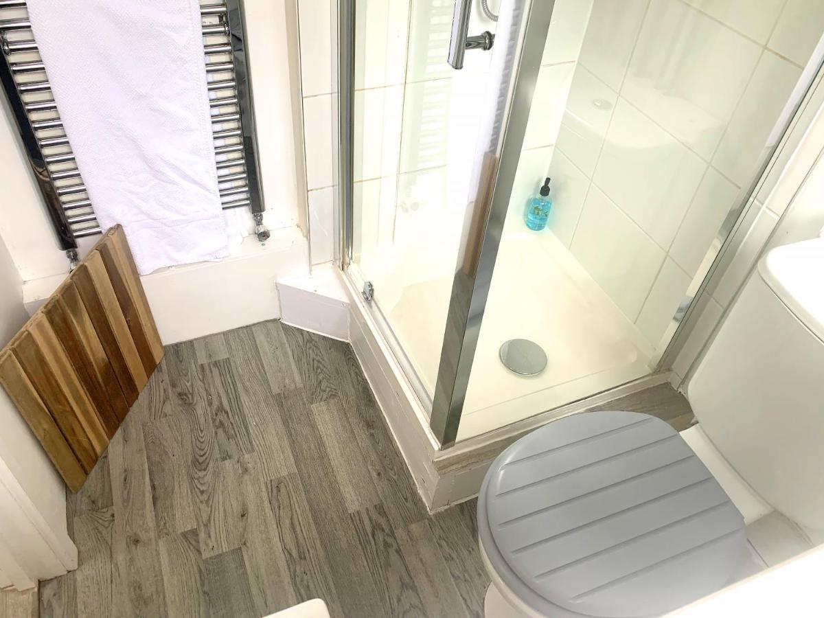Stay In The Heart Of York At The Hampden - Free Parking - York Holiday Home Экстерьер фото