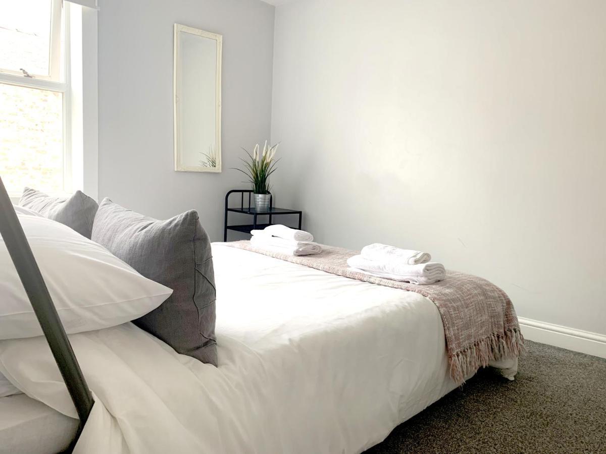 Stay In The Heart Of York At The Hampden - Free Parking - York Holiday Home Экстерьер фото