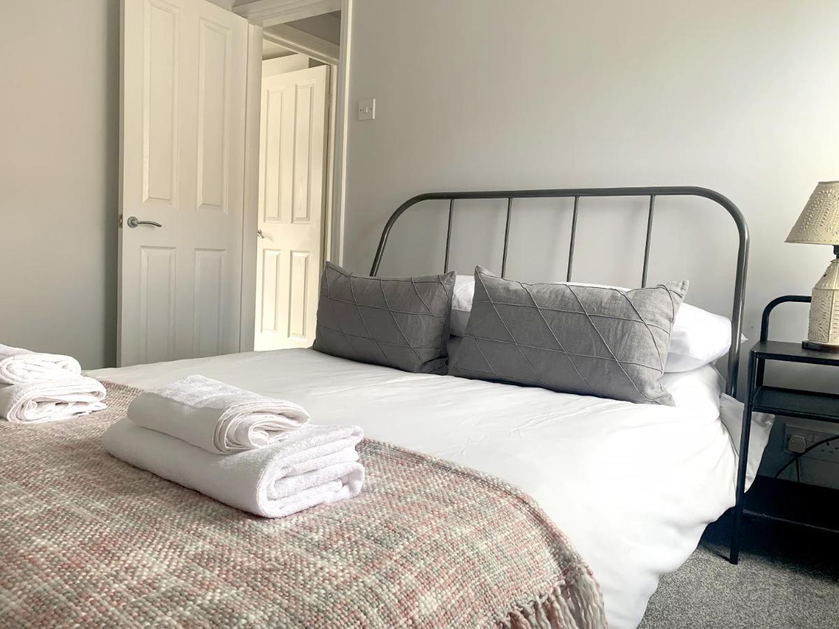 Stay In The Heart Of York At The Hampden - Free Parking - York Holiday Home Экстерьер фото